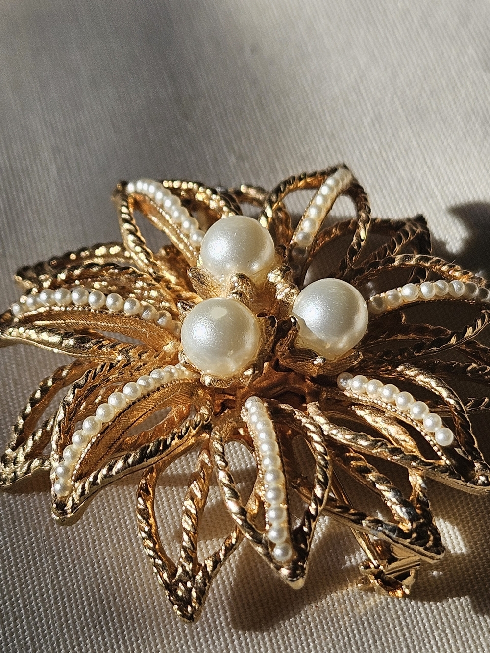 Gold Pearl Floral Brooch - Elegant Women’s Accent